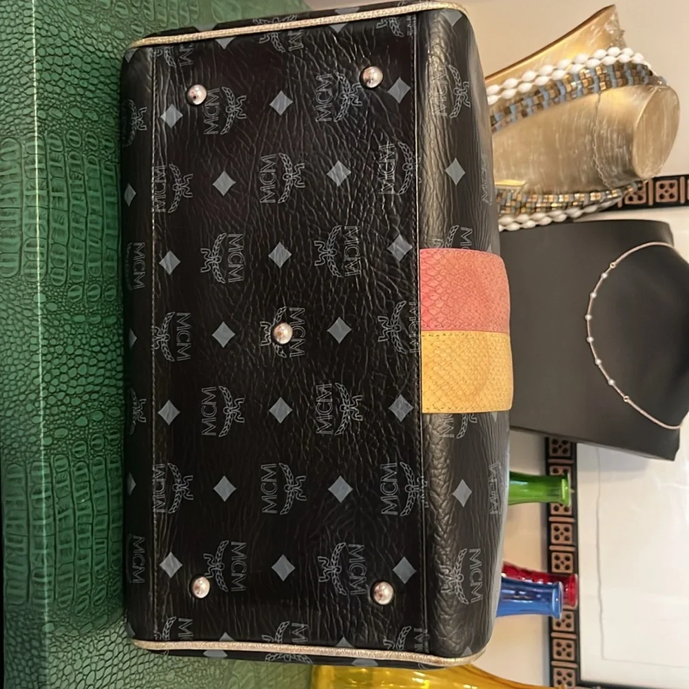 MCM Princess Lion Visetos Boston Duffle Bag - Picture 6 of 16